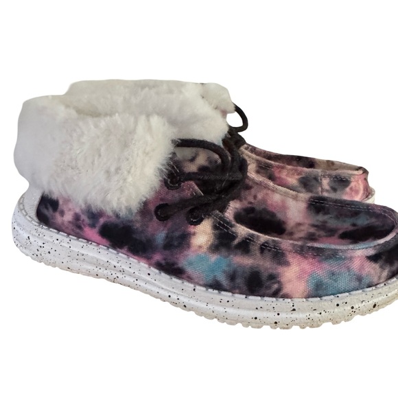 Hey Dude Other - Girls Hey Dude Tie-Dye Faux Fur Lined Shoes